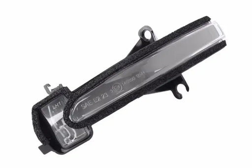 Buick/Chevrolet/GMC Acadia/Enclave/Traverse Door Mirror Turn Signal Light - GM1328108