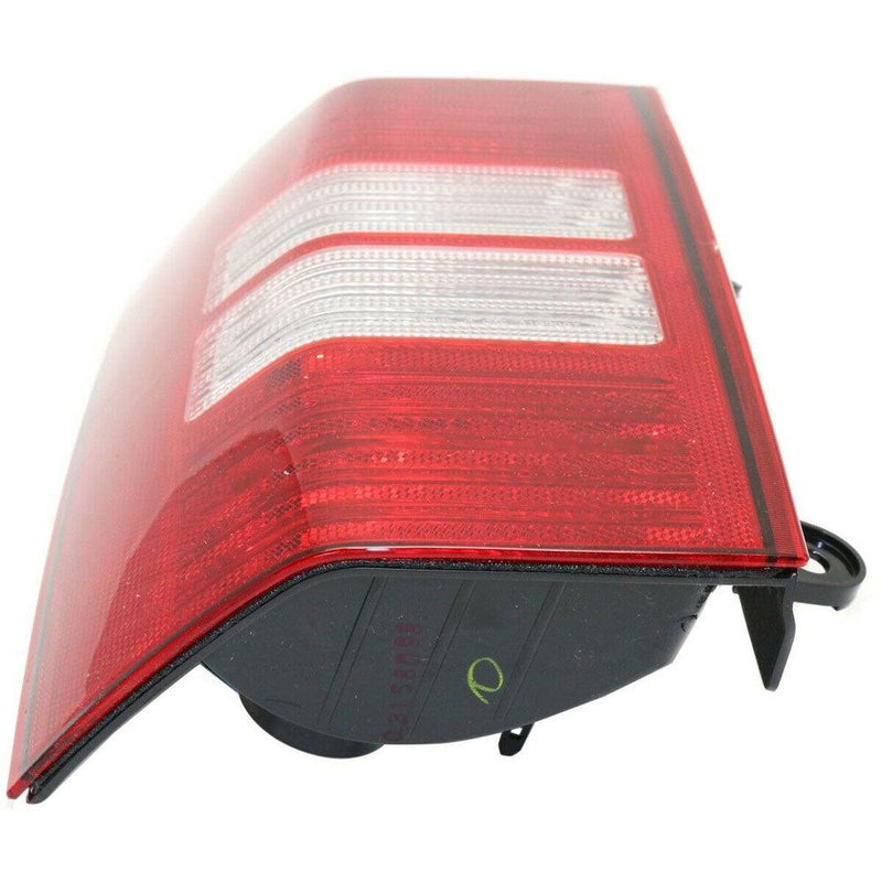 Jeep Patriot Tail Light Driver Side 3 Hole HQ - CH2800170-Partify Canada